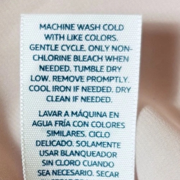 Lark & Ro Women's Size M Pink Long Sleeve Roll Tab V-neck Top Soft Classic - Picture 5 of 9